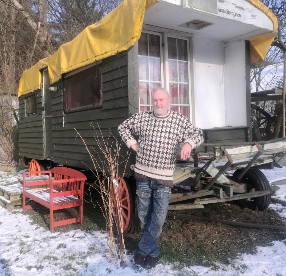 Shamanens Hule Bed and Breakfast Haslev Exterior foto